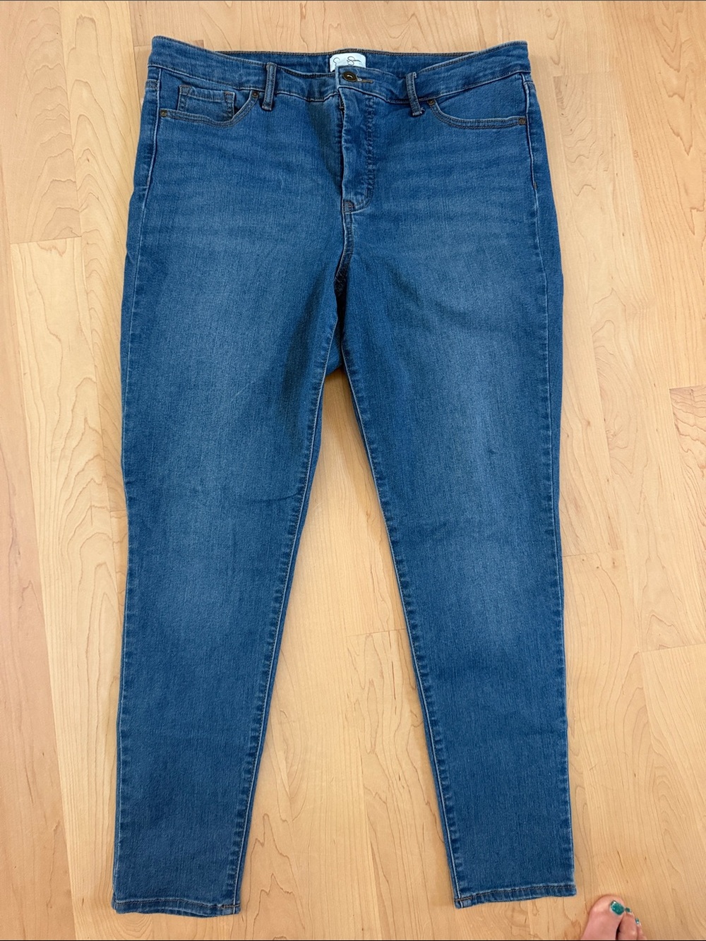 Jessica Simpson Jeans - Size 14
